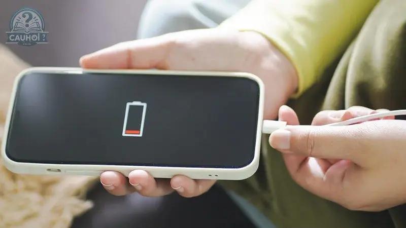Nguyên nhân khiến pin iPhone tụt nhanh