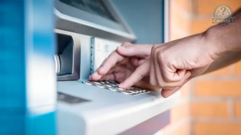 Một số lưu ý trong khi rút tiền Một số lưu ý trong khi rút tiền