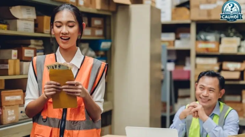 Lương tháng thứ 13 phải chịu thuế thu nhập cá nhân bao nhiêu? Lương tháng thứ 13 phải chịu thuế thu nhập cá nhân bao nhiêu?