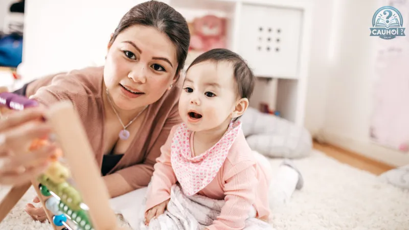 Khuyến khích bé bắt chước âm thanh và từ ngữ Khuyến khích bé bắt chước âm thanh và từ ngữ