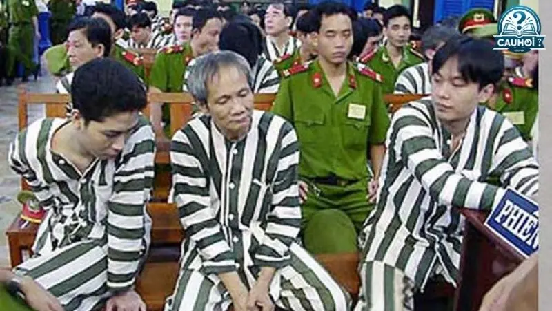 Tội ác gây chấn động dư luận của Năm Cam Tội ác gây chấn động dư luận của Năm Cam