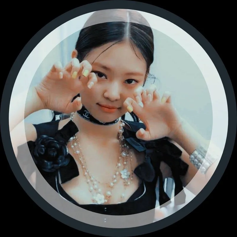 avatar lisa cute đáng yêu, nét đẹp lai cuốn hút
