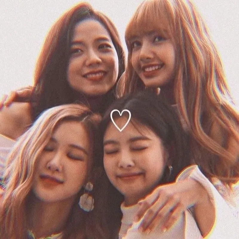 hình nền blackpink jisoo nhẹ nhàng, mang vẻ đẹp thuần khiết